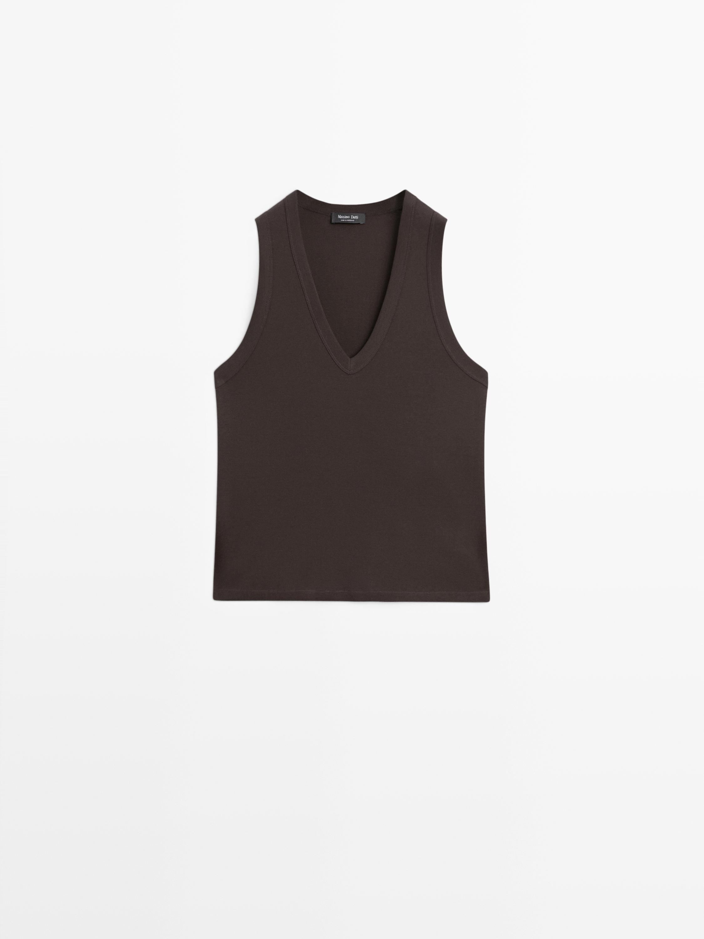 100% cotton V-neck T-shirt